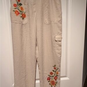 Alfred Dunner Cream Floral Embroidered Pants